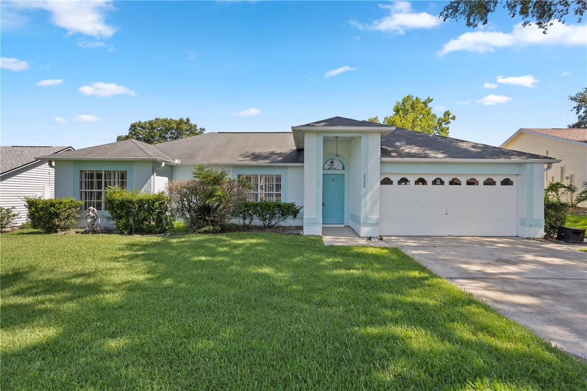 6828 WOODGRAIN COURT — photo 4 of 33