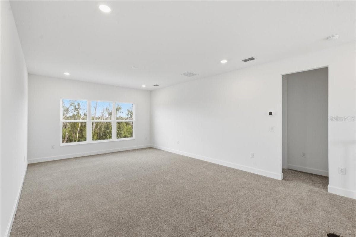 911 SIGNET DRIVE — photo 11 of 29