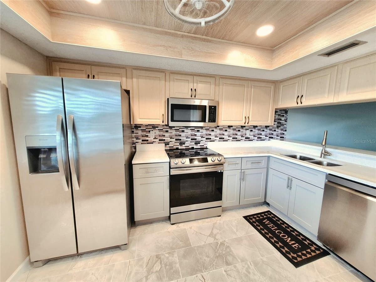 222 CARYL WAY — photo 12 of 63