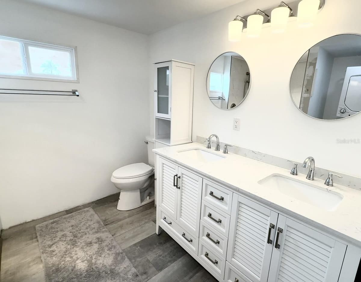 7064 MOUNT HAWTHORNE ROAD — photo 10 of 22