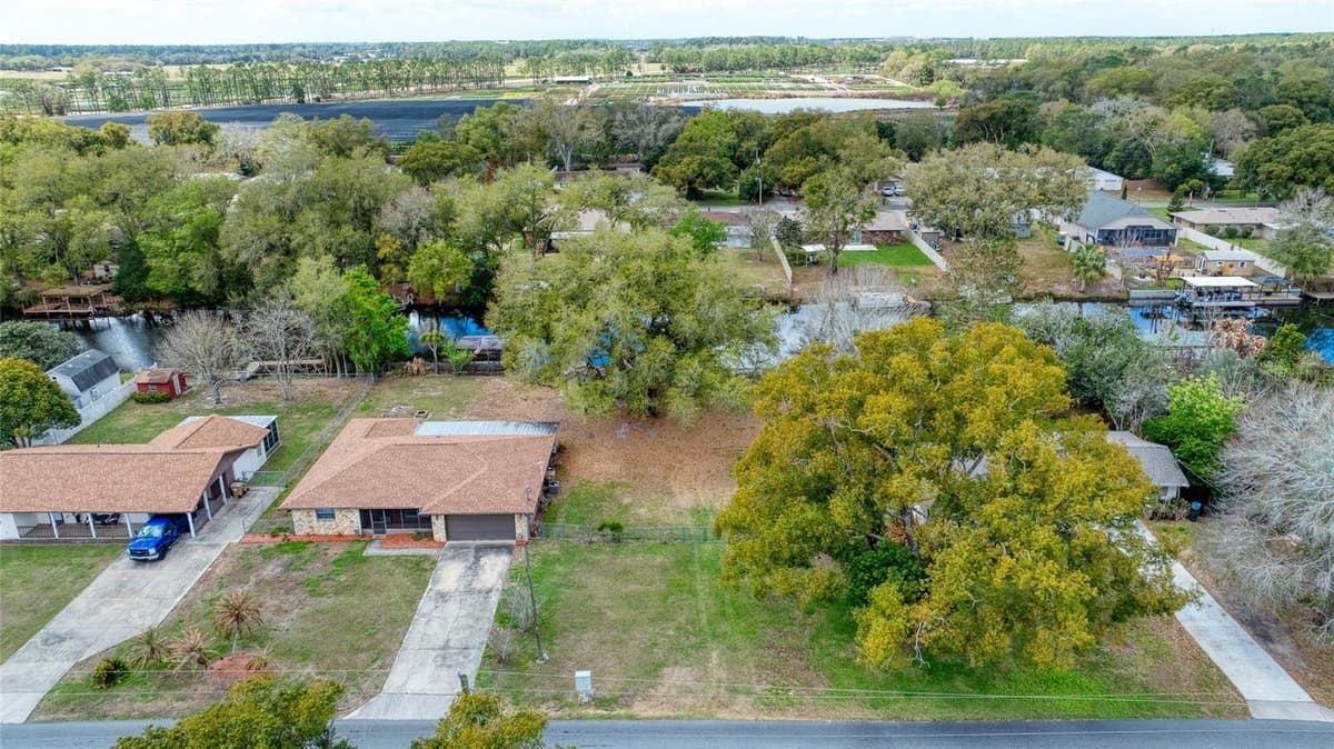 0 LOIS DRIVE — photo 6 of 13