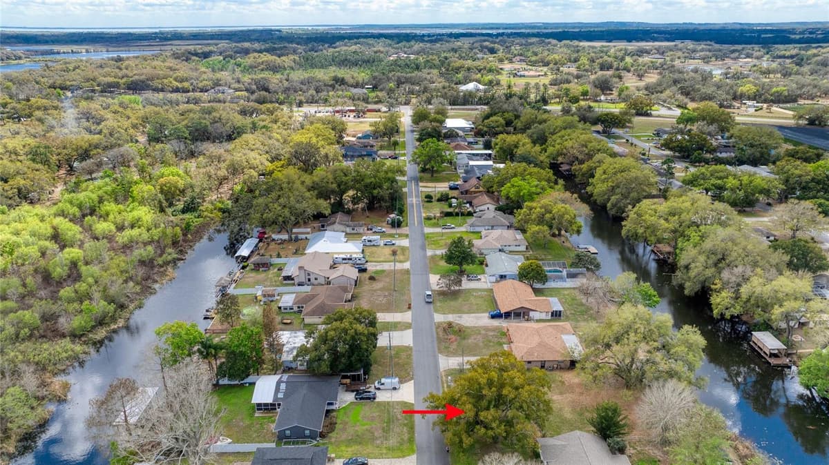 0 LOIS DRIVE — photo 9 of 13