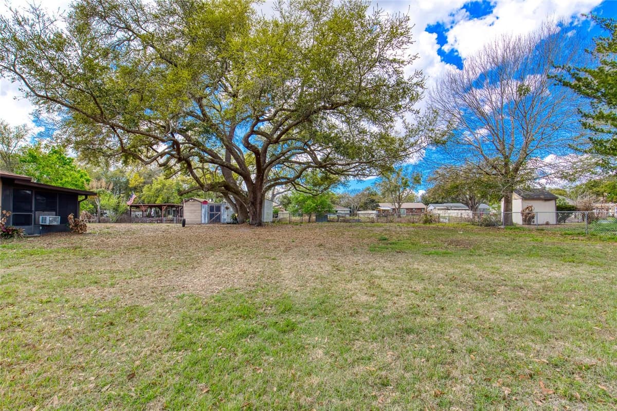 0 LOIS DRIVE — photo 1 of 13