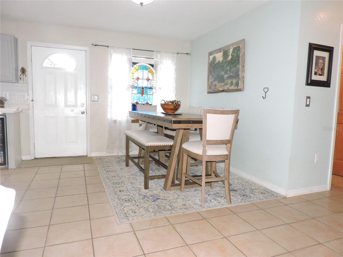 5015 TWIN LAKES LANE — photo 8 of 57