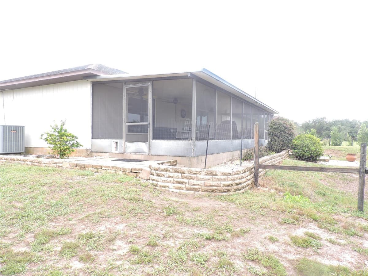 5015 TWIN LAKES LANE — photo 35 of 57