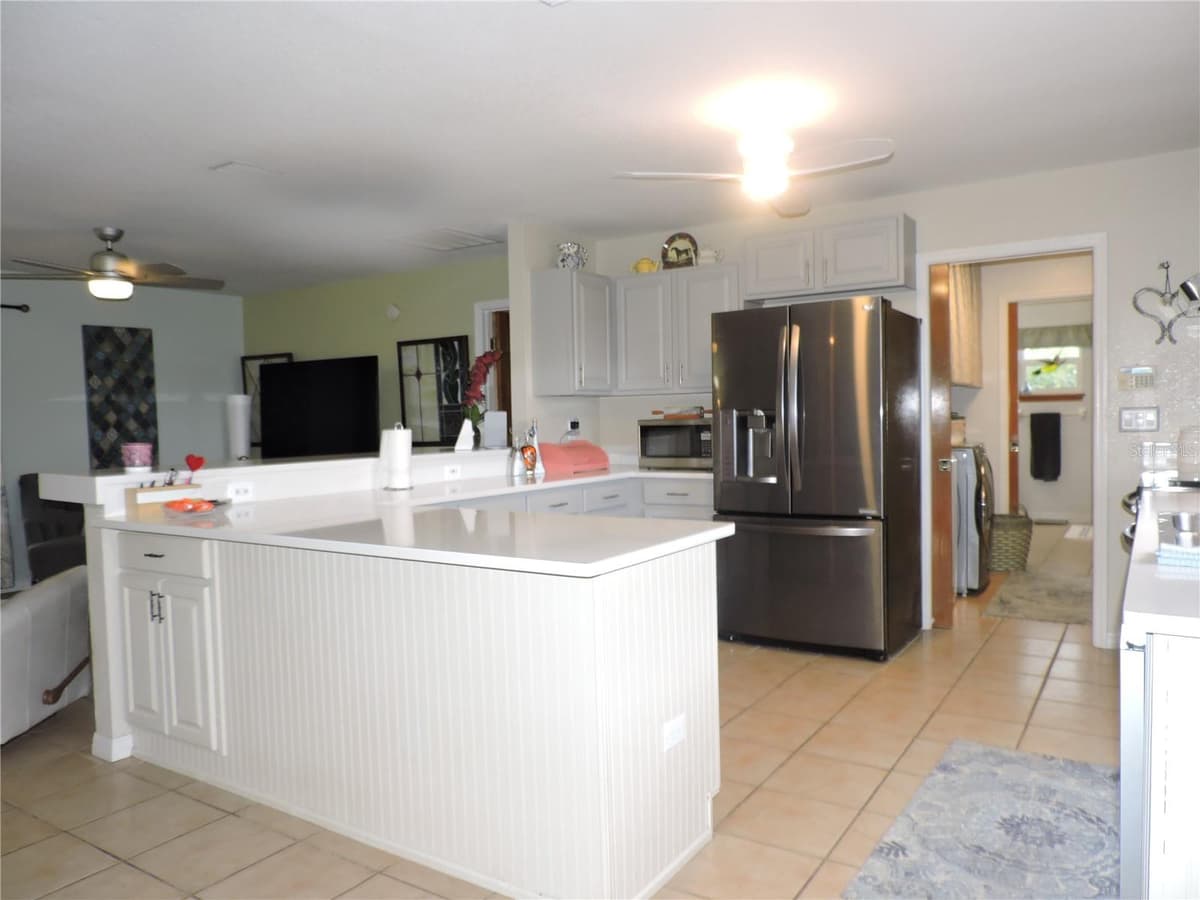 5015 TWIN LAKES LANE — photo 9 of 57