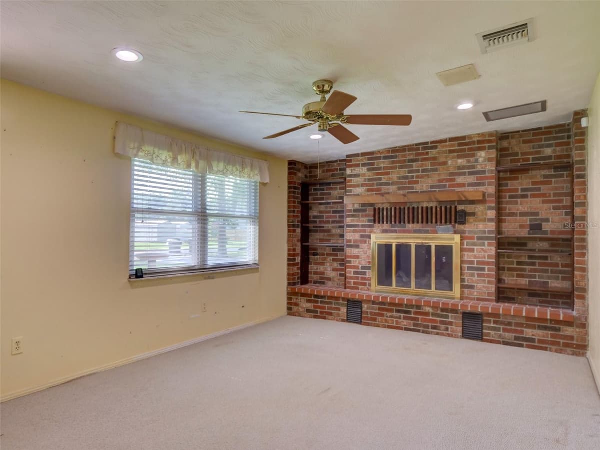 314 YORK STREET — photo 14 of 48