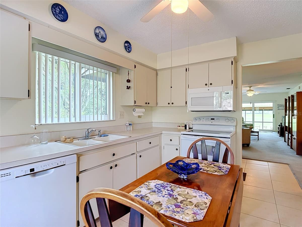 13010 WEDGEWOOD WAY — photo 14 of 81