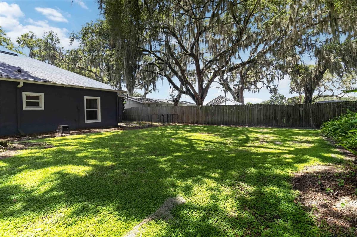 1260 PECAN STREET — photo 66 of 87
