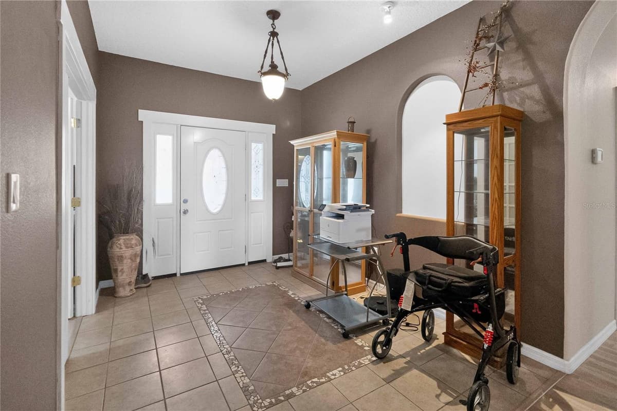 1260 PECAN STREET — photo 8 of 87