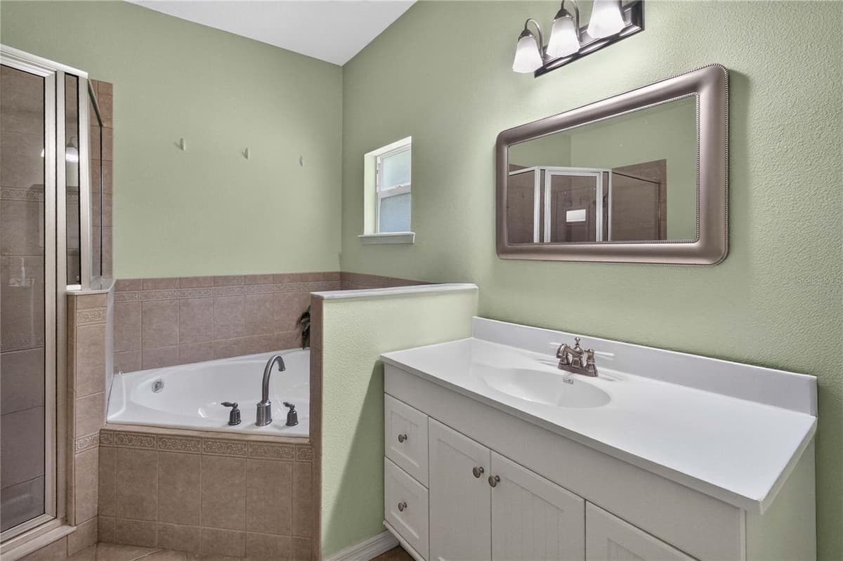 1260 PECAN STREET — photo 43 of 87
