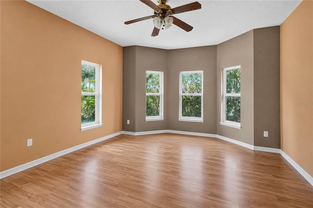 1260 PECAN STREET — photo 33 of 87