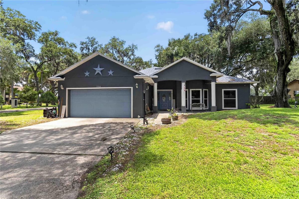 1260 PECAN STREET — photo 4 of 87