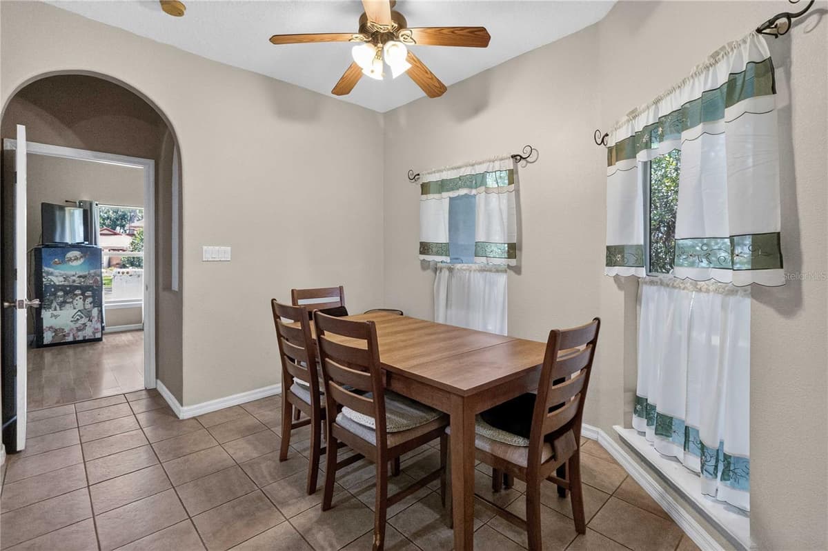 1260 PECAN STREET — photo 21 of 87
