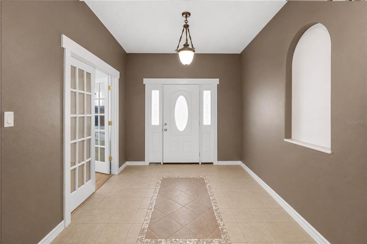 1260 PECAN STREET — photo 7 of 87