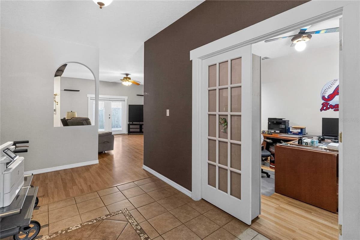 1260 PECAN STREET — photo 10 of 87