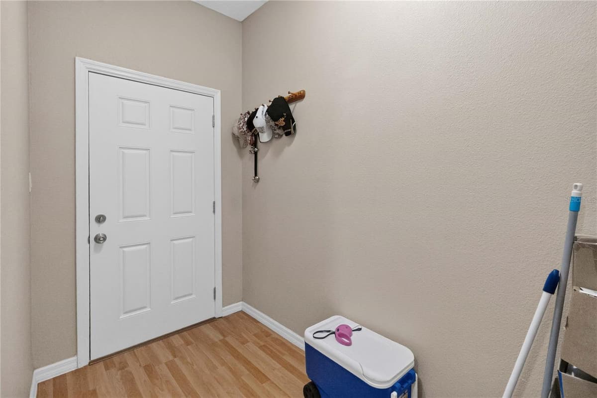1260 PECAN STREET — photo 49 of 87