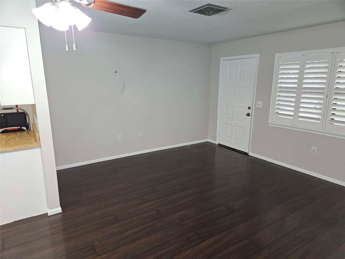 6270 SPINNAKER BOULEVARD — photo 14 of 26