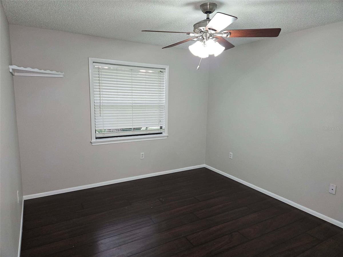 6270 SPINNAKER BOULEVARD — photo 21 of 26