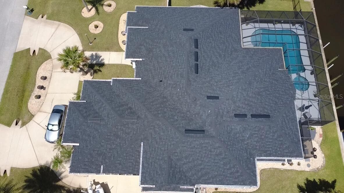 2 COLONY COURT — photo 13 of 96