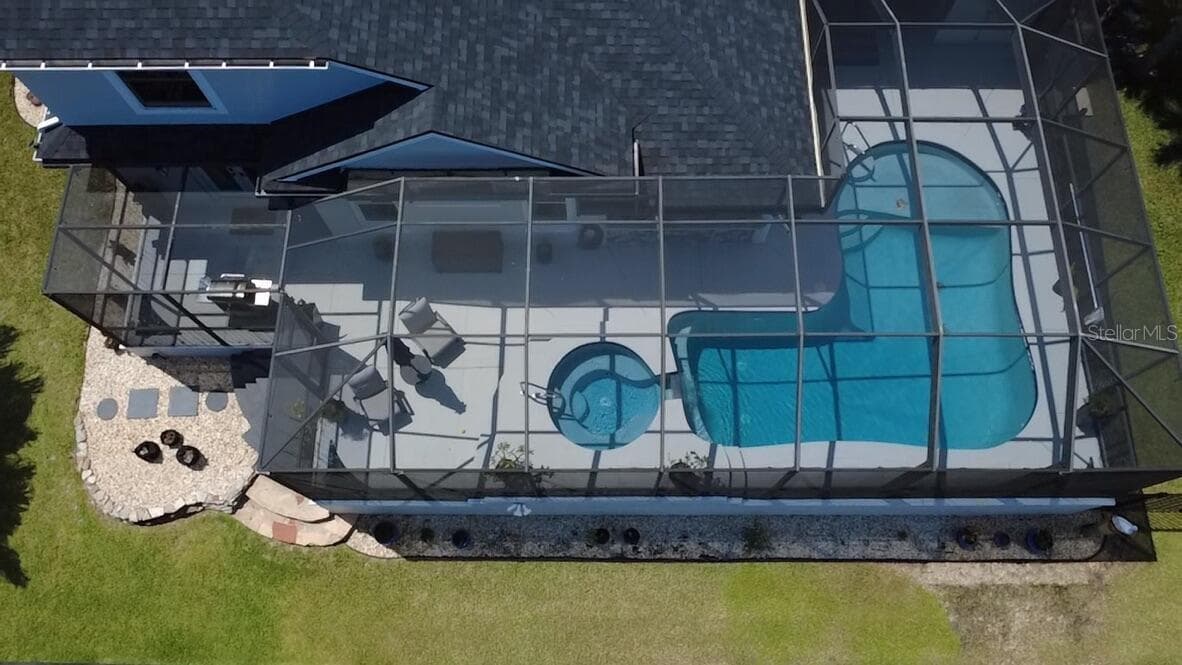 2 COLONY COURT — photo 14 of 96