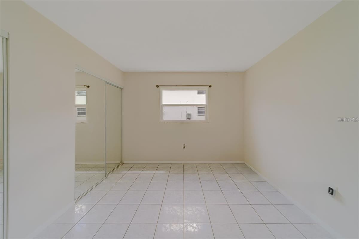 2500 HARN BOULEVARD — photo 16 of 20