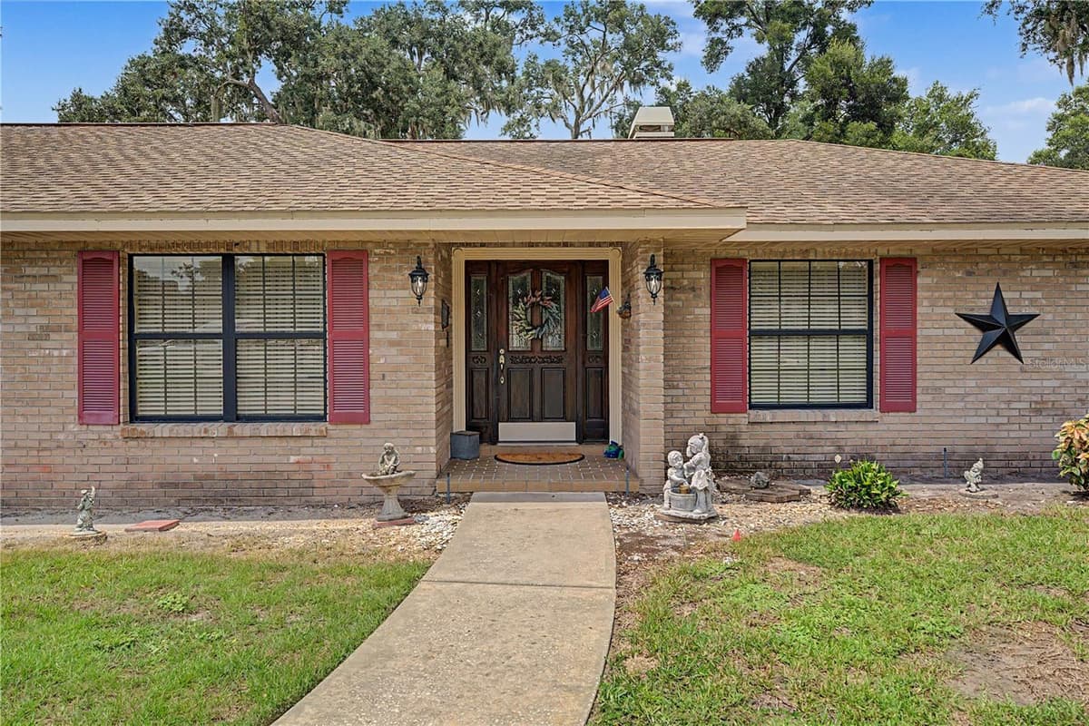 3901 BUTTONWOOD COURT — photo 8 of 54