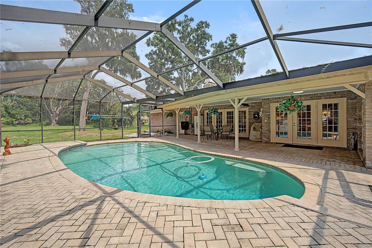 3901 BUTTONWOOD COURT — photo 2 of 54