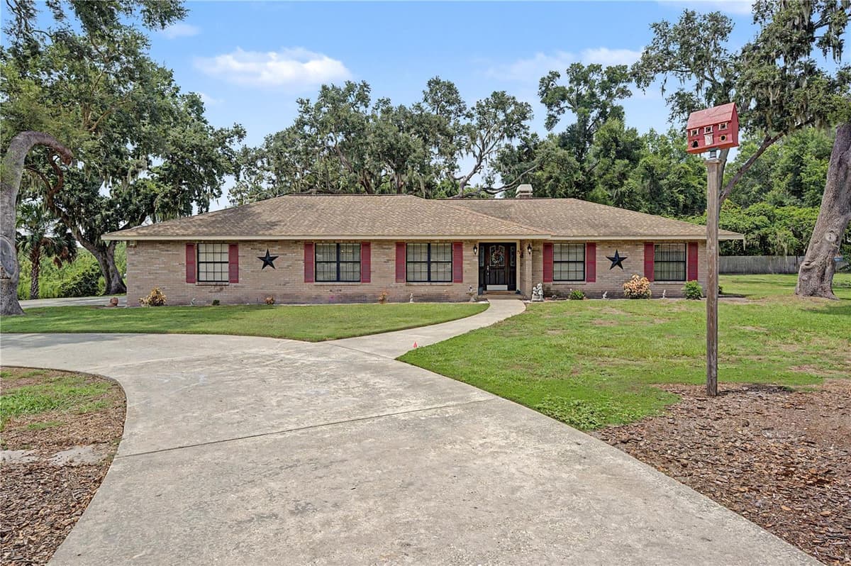 3901 BUTTONWOOD COURT — photo 6 of 54