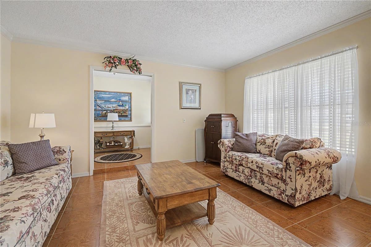 3901 BUTTONWOOD COURT — photo 28 of 54