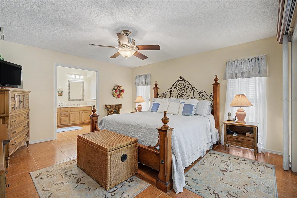 3901 BUTTONWOOD COURT — photo 19 of 54