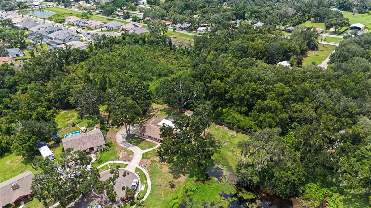 3901 BUTTONWOOD COURT — photo 50 of 54