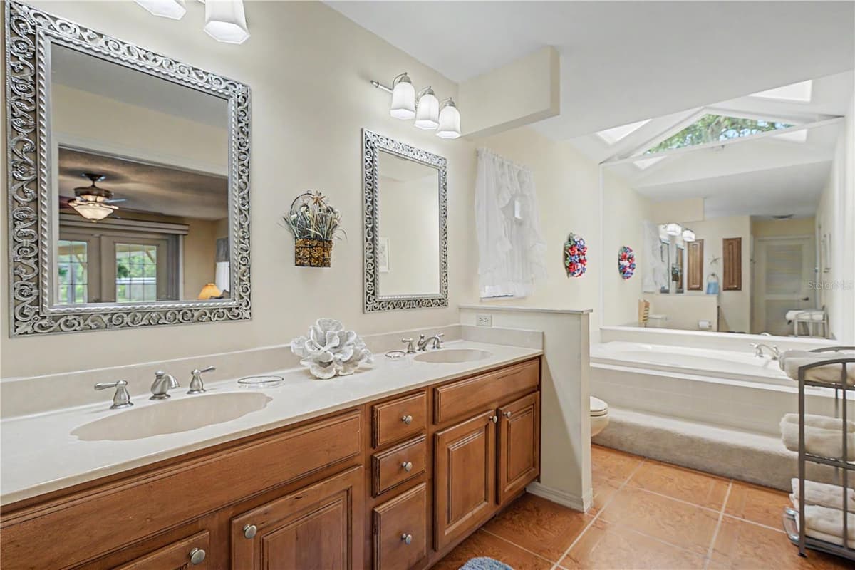 3901 BUTTONWOOD COURT — photo 21 of 54