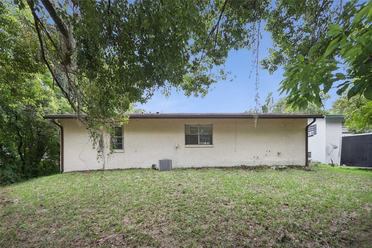 397 ORANGE AVENUE — photo 34 of 36