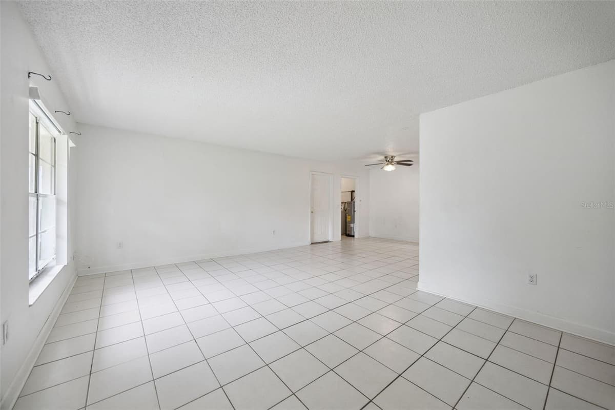 397 ORANGE AVENUE — photo 11 of 36