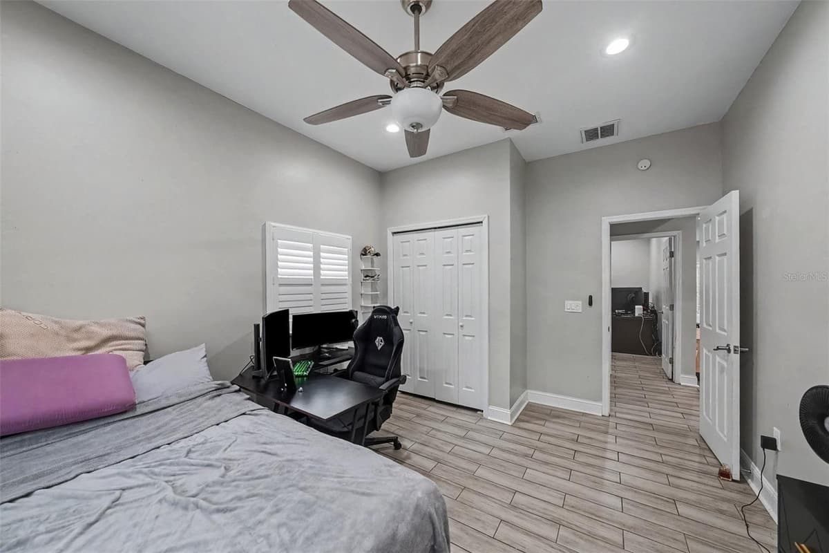 2341 CHESTNUT STREET — photo 12 of 15