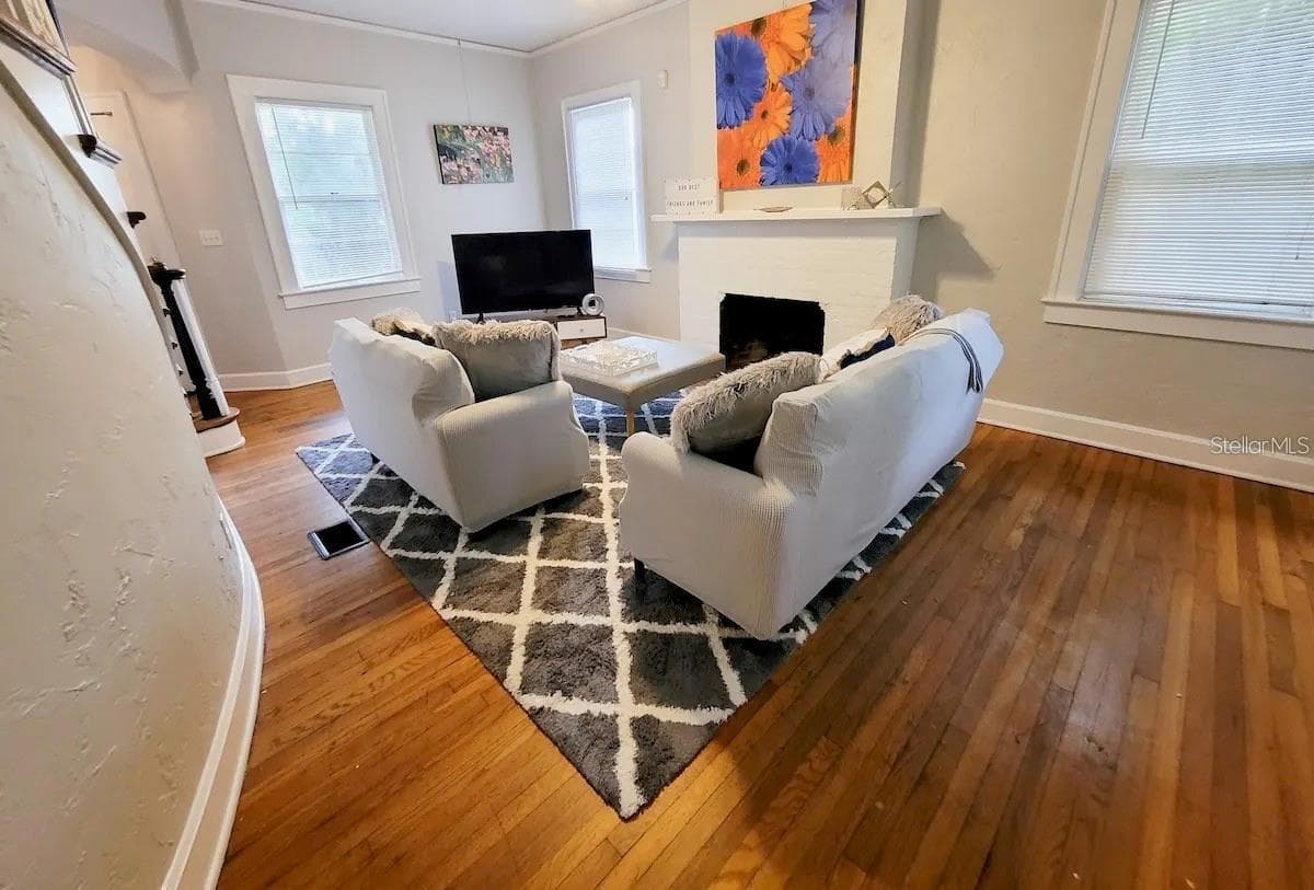 949 13TH STREET — photo 10 of 24