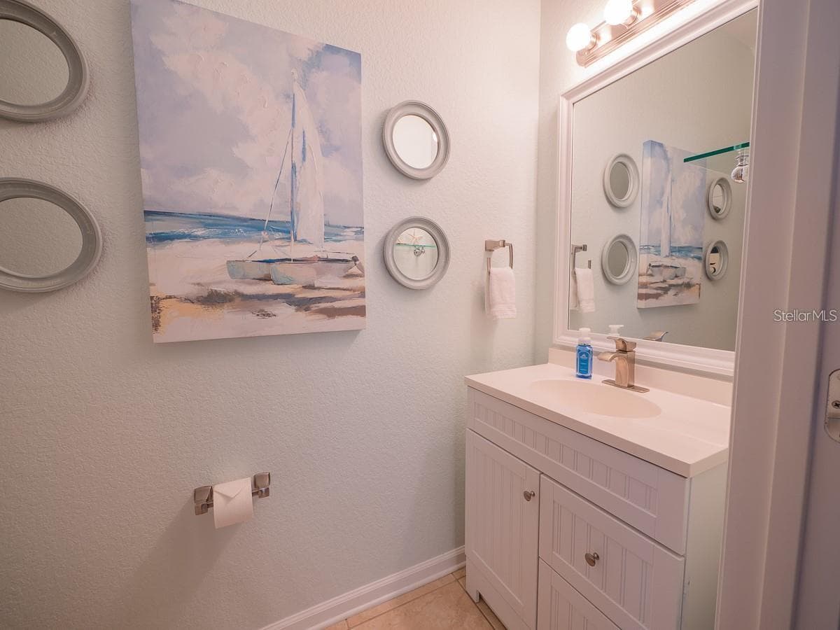 7537 BROFIELD AVENUE — photo 14 of 30