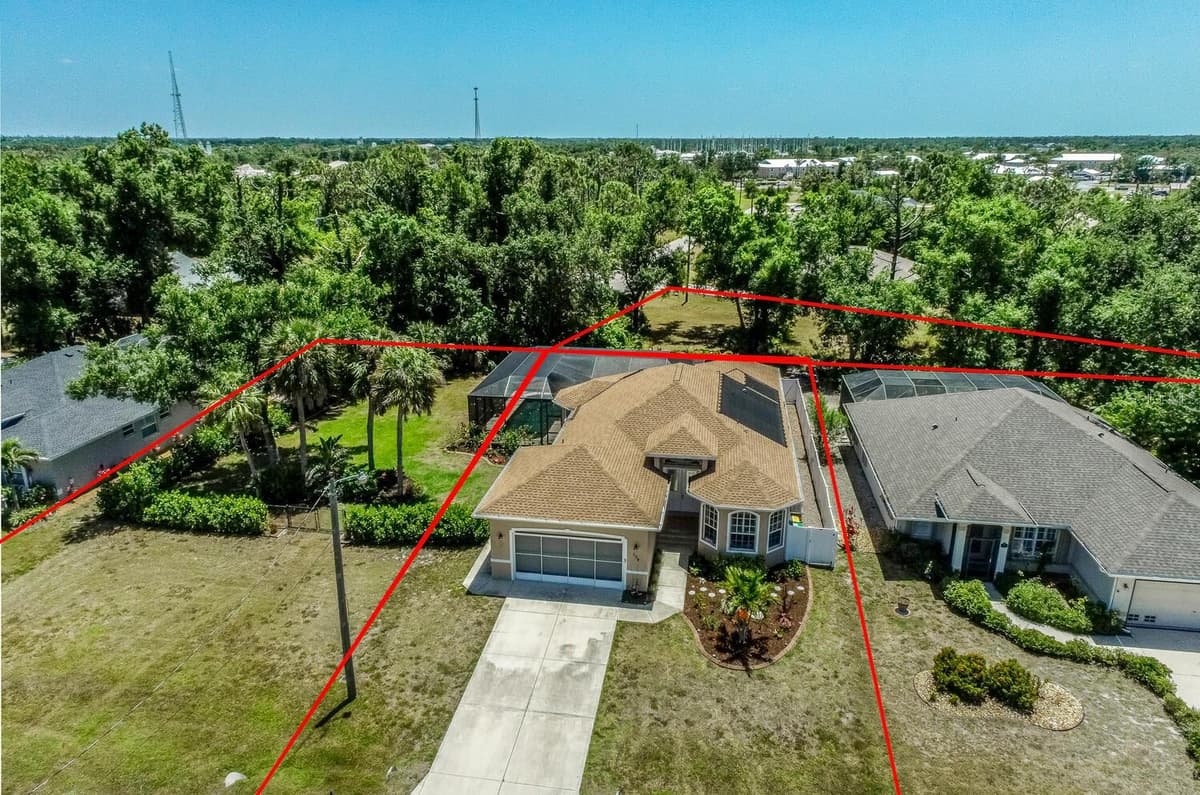 139 CREVALLE ROAD — photo 1 of 25