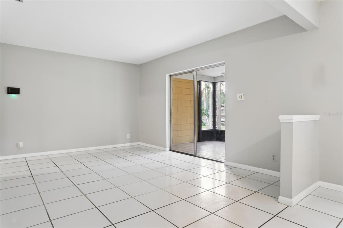 2801 WILSON CIRCLE — photo 10 of 33