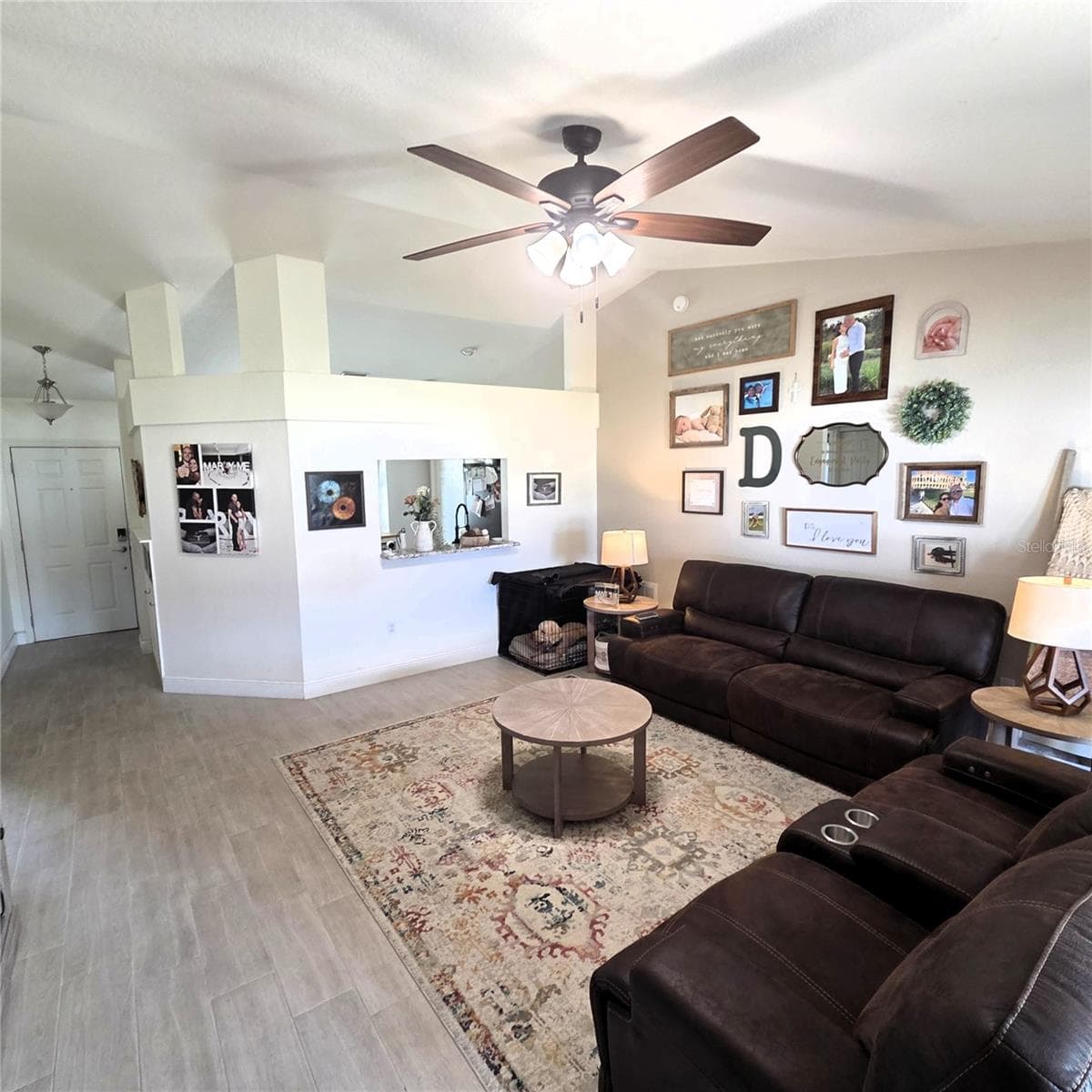 2269 COUNTRY MANOR STREET — photo 9 of 31