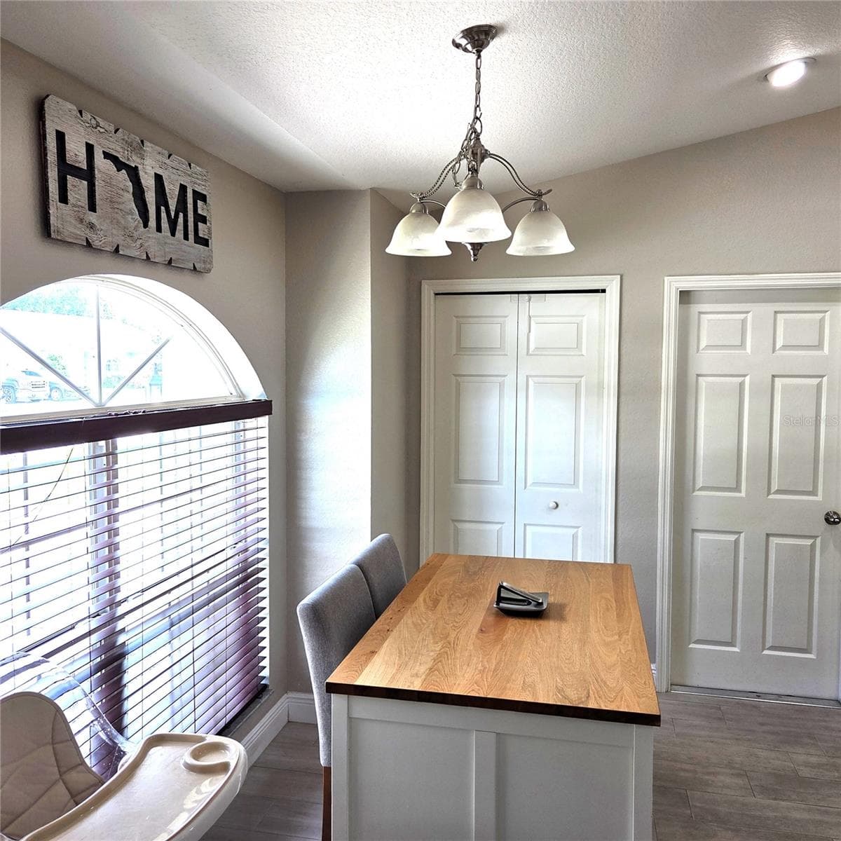 2269 COUNTRY MANOR STREET — photo 14 of 31