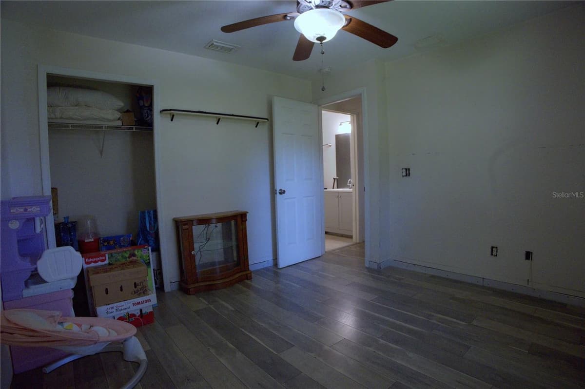 4621 ELDRON — photo 17 of 22