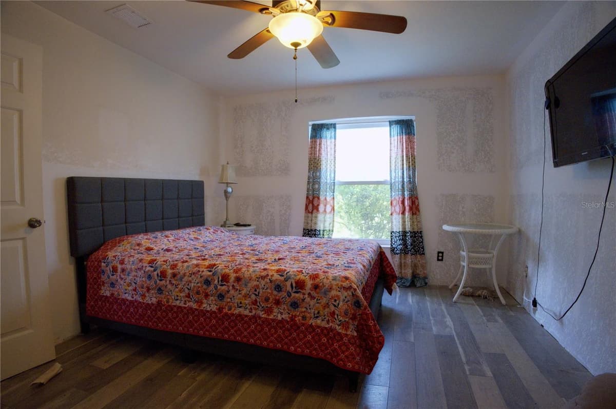 4621 ELDRON — photo 9 of 22