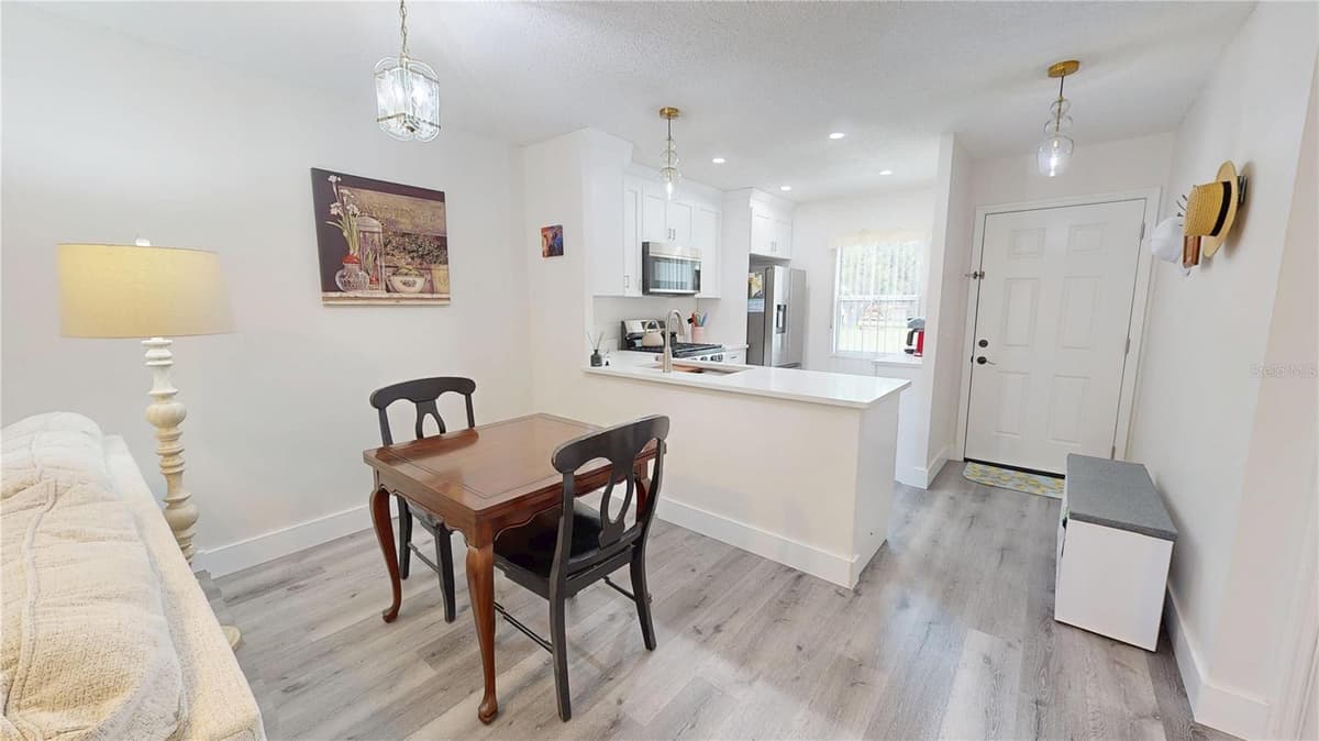 1418 ARROWHEAD CIRCLE — photo 10 of 44