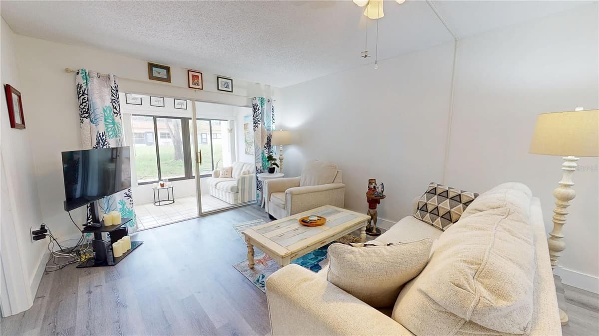 1418 ARROWHEAD CIRCLE — photo 11 of 44