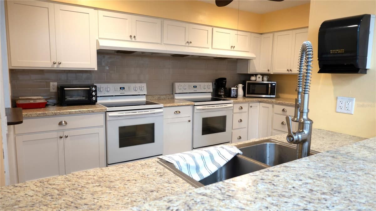 1418 ARROWHEAD CIRCLE — photo 40 of 44