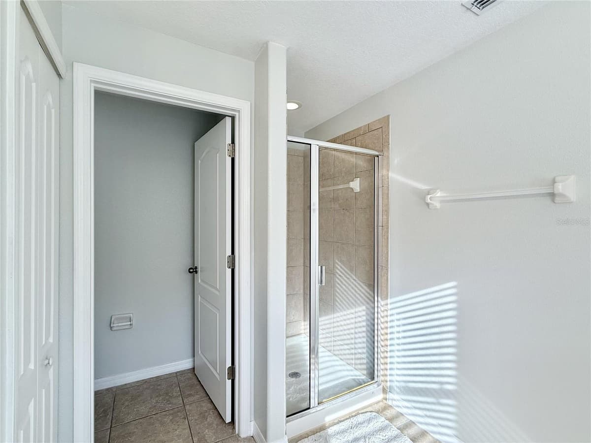 11155 SAVANNAH LANDING CIRCLE — photo 25 of 52