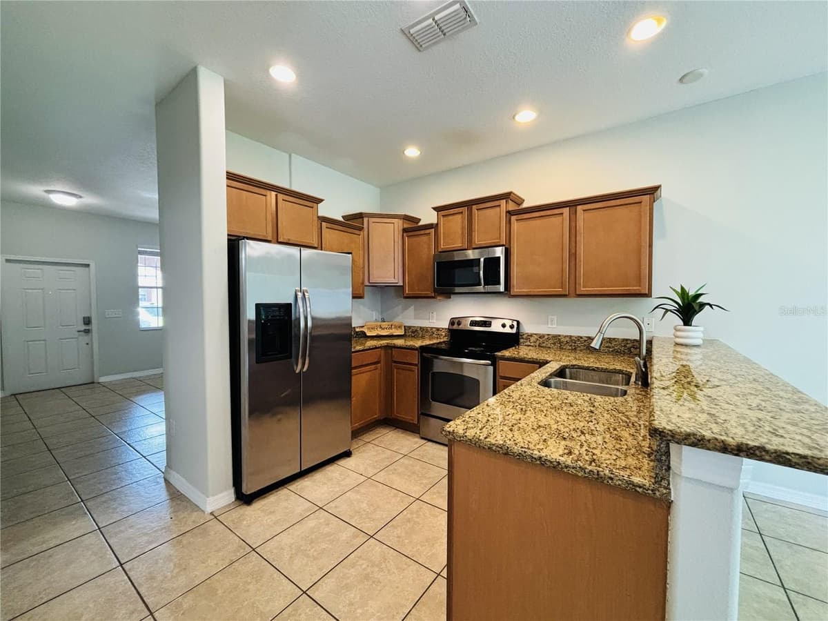 11155 SAVANNAH LANDING CIRCLE — photo 9 of 52