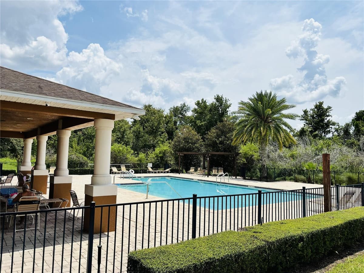 11155 SAVANNAH LANDING CIRCLE — photo 40 of 52